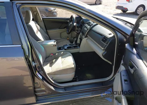 2013 Toyota Camry Le z USA, uszkodzony, nr VIN 4T1BF1FK7DU691530